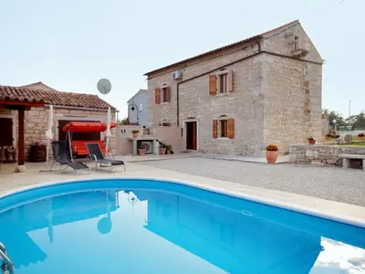 Ferienhaus für 8 Personen in Krnica 1/10