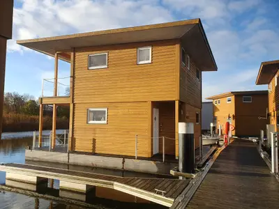 Fassade / Eingang Fassade / Eingang