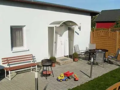 Ferienhaus für 5 Personen (50 m²) in Kröslin 1/10