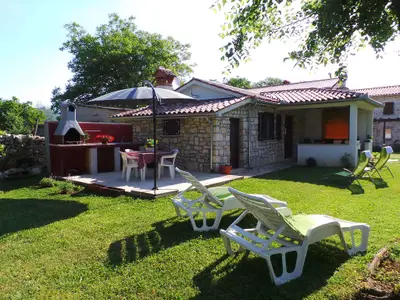 Ferienhaus für 2 Personen (30 m²) in Kršan 1/10