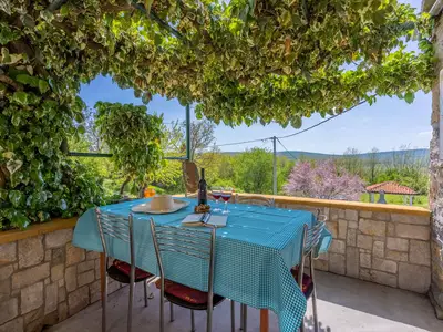 Ferienhaus für 5 Personen (70 m²) in Kršan 1/10
