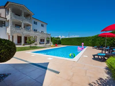 pool