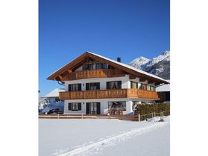 23981391-Ferienhaus-4-Krün-300x225-2