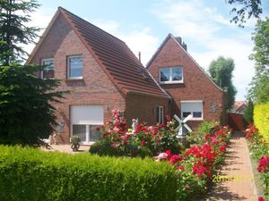 22421537-Ferienhaus-4-Krummhörn Greetsiel-300x225-0