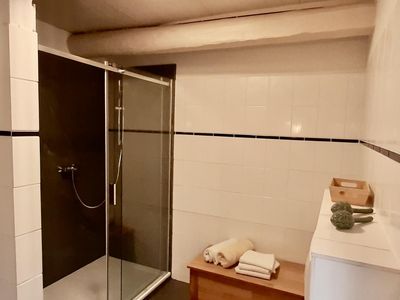 große Walk-in-Dusche