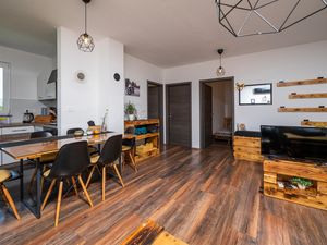 23765913-Ferienhaus-4-Kršan-300x225-4