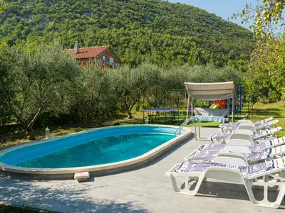 pool