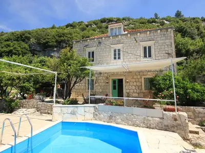 Ferienhaus für 7 Personen in Kučište 1/10