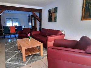 23532544-Ferienhaus-8-Kuhlen-300x225-2