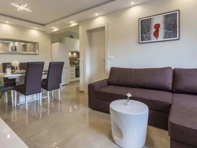Ferienhaus für 10 Personen (200 m²) in Kujići 5/10