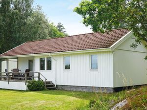 24047572-Ferienhaus-6-Kungshamn-300x225-1