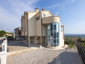 Ferienhaus für 9 Personen (245 m²) in Kučine