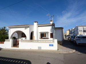 22962573-Ferienhaus-4-L'Escala-300x225-0