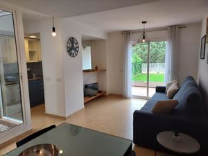 23698669-Ferienhaus-6-L'Escala-300x225-1