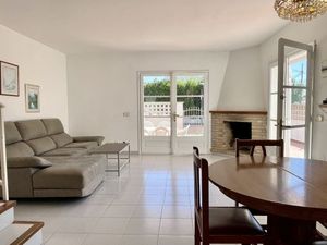 19073710-Ferienhaus-6-L'Escala-300x225-4