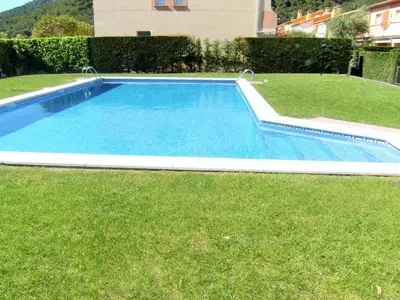 PoolOfHouse