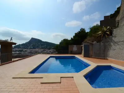 PoolOfHouse