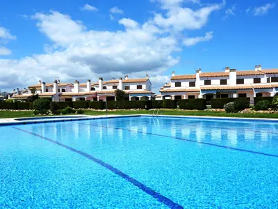 PoolOfHouse