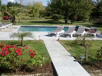 PoolOfHouse