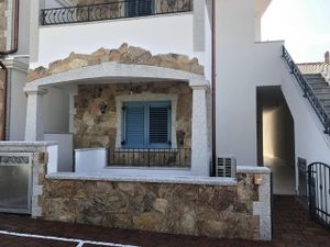 22767031-Ferienhaus-8-La Caletta-300x225-1