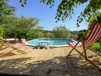 PoolOfHouse