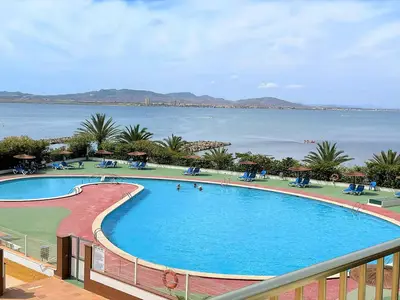 PoolOfHouse