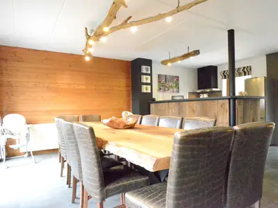 DiningRoom