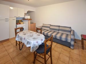 23824463-Ferienhaus-4-La Roque-Alric-300x225-1