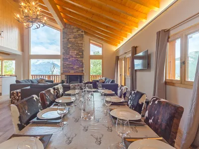 DiningRoom