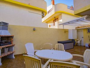 23543655-Ferienhaus-6-La Zenia-300x225-5