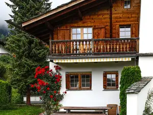 Ferienhaus für 6 Personen in Laax
