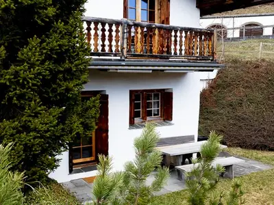 Ferienhaus für 8 Personen in Laax 1/10