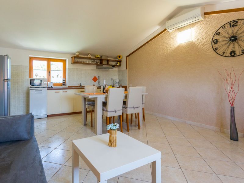 23846368-Ferienhaus-9-Labin-800x600-2