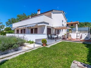 23727244-Ferienhaus-10-Labin-300x225-1