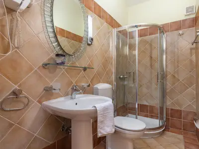 Zweites Badezimmer