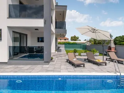 pool