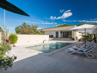 pool