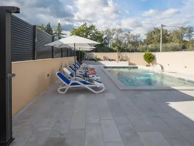 pool