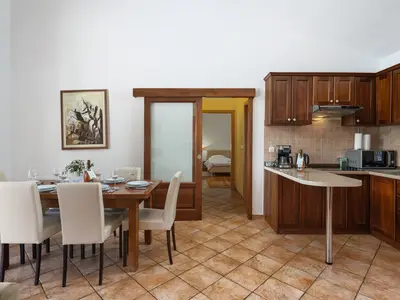 Küche und Essbereich