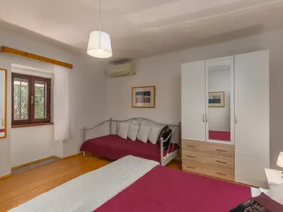 Zweites Schlafzimmer