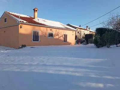Ferienhaus für 5 Personen (63 m²) in Labin 1/10