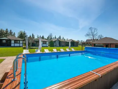 PoolOfHouse