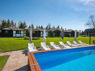 PoolOfHouse