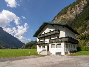Ferienhaus für 29 Personen (300 m&sup2;) in Längenfeld