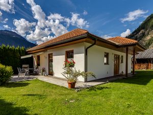 Ferienhaus für 4 Personen (100 m²) in Längenfeld