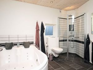 23011207-Ferienhaus-8-Læsø-300x225-1