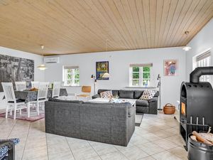 23746612-Ferienhaus-5-Læsø-300x225-2