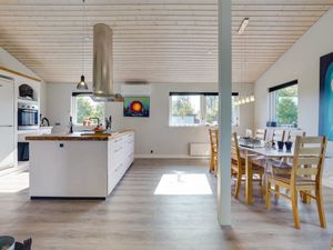 23863541-Ferienhaus-6-Læsø-300x225-1