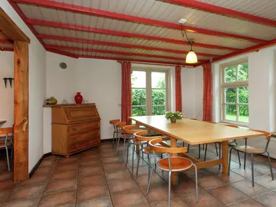 DiningRoom