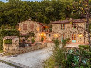 Ferienhaus für 10 Personen (200 m²) in Lamporecchio